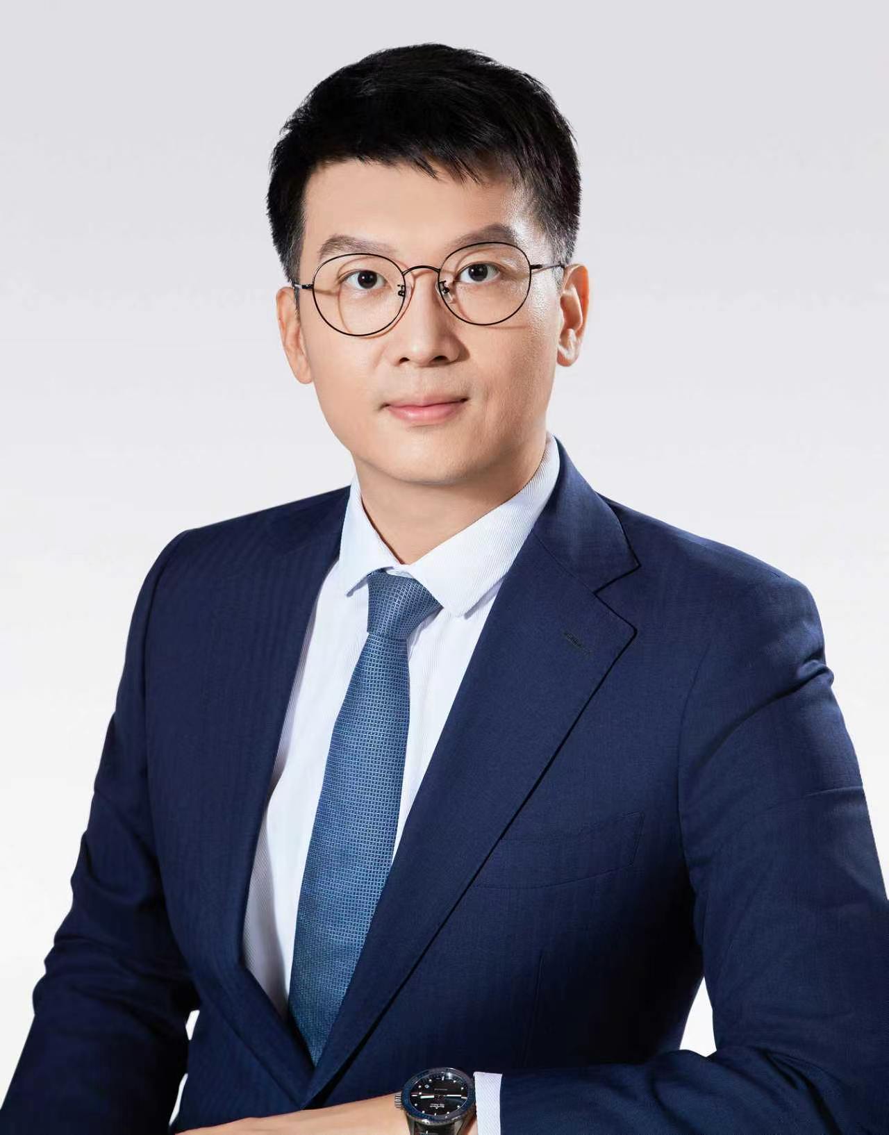 Eric Shao portrait